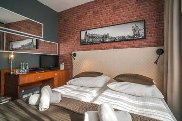 Фото номера Двухместный номер с 2 отдельными кроватями Отель Hotel Delta г. Краков 45