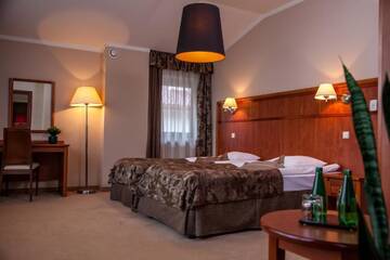 Фото номера Апартаменты Отель Farmona Hotel Business &amp; SPA г. Краков 5