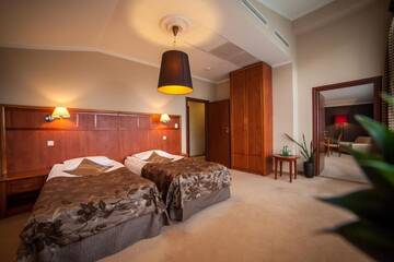 Фото номера Апартаменты Отель Farmona Hotel Business &amp; SPA г. Краков 2