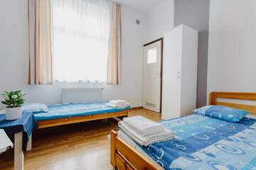 Фото номера Трехместный номер Хостелы Hostel Tara г. Краков 7