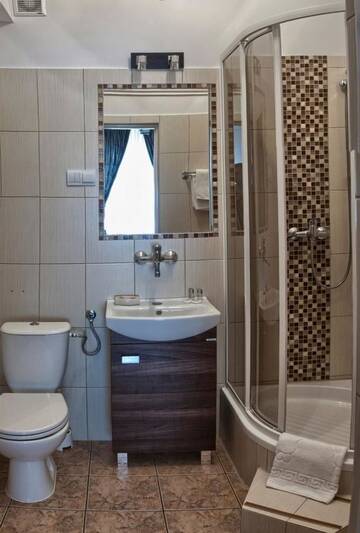 Фото номера Двухместный номер с 1 кроватью Отель Hotel Mikołaj г. Краков 2