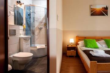 Фото номера Двухместный номер с 1 кроватью Апарт-отели Station Aparthotel г. Краков 8