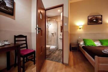 Фото номера Двухместный номер с 1 кроватью Апарт-отели Station Aparthotel г. Краков 5