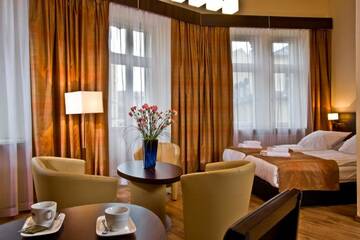 Фото номера Роскошный двухместный номер с 1 кроватью Апарт-отели Spatz Aparthotel г. Краков 4