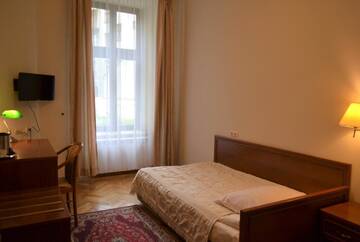 Фото номера Небольшой одноместный номер Апарт-отели Aparthotel Basztowa г. Краков 4